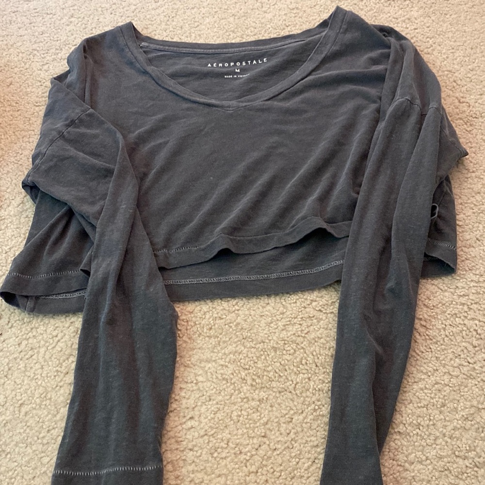 Cropped long sleeve top